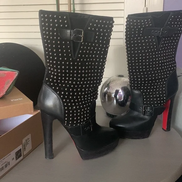 Black Christian Louboutin boots with studs size 39 - Picture 8 of 8